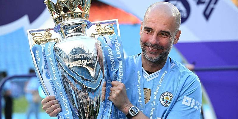 Pep Guardiola đã mở ra kỷ nguyên đầy rẫy thành tích cho đội chủ sân Etihad